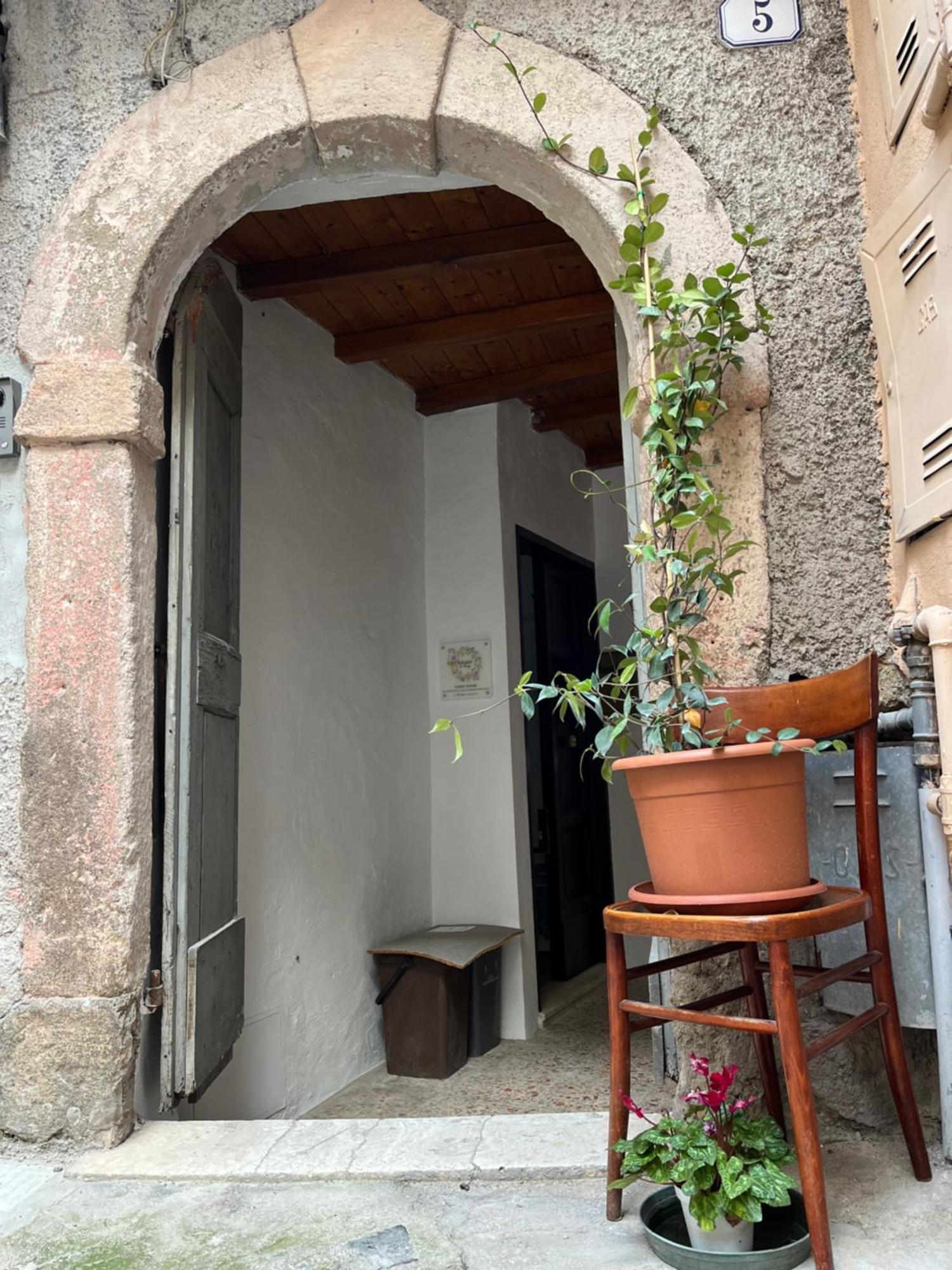 Appartement Adelaide Al Borgo. à Castelnuovo Di Porto Extérieur photo