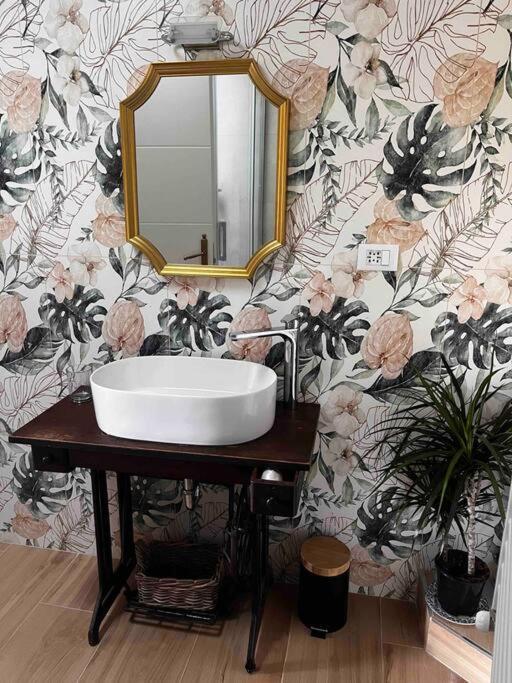 Appartement Adelaide Al Borgo. à Castelnuovo Di Porto Extérieur photo
